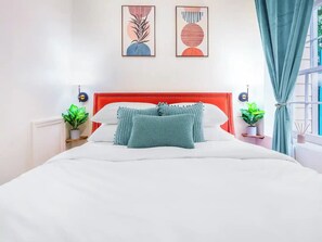 2 bedrooms, desk, iron/ironing board, travel crib