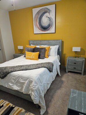 1 bedroom, desk, iron/ironing board, travel cot - Luxury 1-bedroom apartment in the heart of Downtown Birmingham near UAB (Birmingham)
