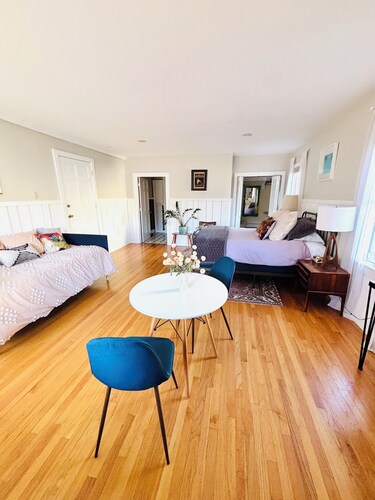 Sweet Suite in Montague near Colleges and Downtown Turners Falls Great Falls.