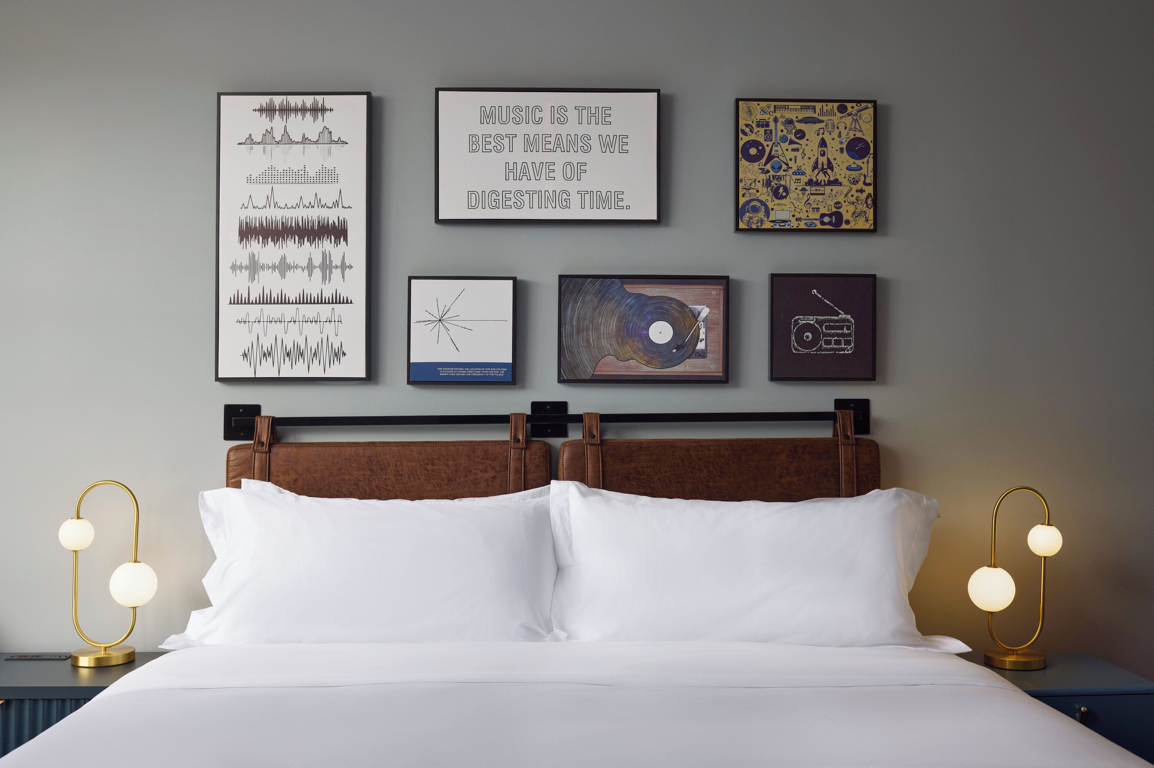WiFi (free), bed sheets