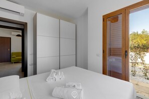 1 bedroom, iron/ironing board, travel crib, bed sheets