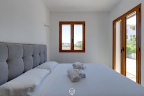 1 chambre, fer et planche Ă repasser, lit parapluie, draps fournis
