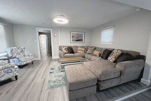 Smart TV - Classic cottage close to Seaside Heights beach (Seaside Heights)