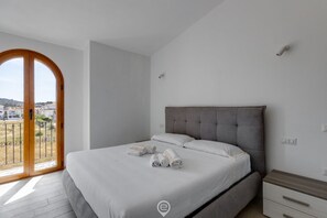 2 Schlafzimmer, Bügeleisen/Bügelbrett, Bettwäsche