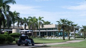 Golf - Hermosa casa en Cartagena , en el Club Karibana (Cartagena)
