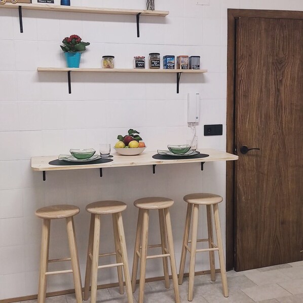 Dining - HOME SPIRIT PRIVATE APARTMENT & CAMINO SANTIAGO PORTUGUÉS
FRIENDLY PETS. (Redondela)