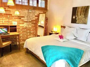 1 dormitorio, escritorio, tabla de planchar con plancha y wifi gratis