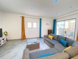 TV - 972M : Beautiful air-conditioned villa with garden (Le Carbet)