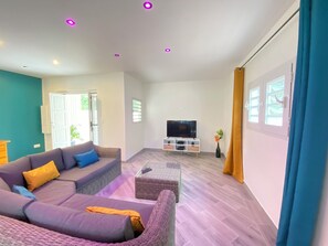 TV - 972M : Beautiful air-conditioned villa with garden (Le Carbet)