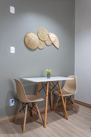 1 bedroom - 4 Minutes From Copacabana Beach Hg610 (Rio de Janeiro)