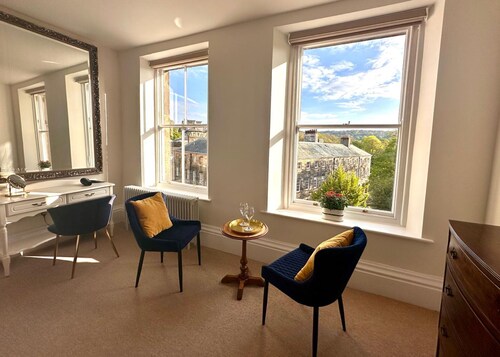 Spacious two bed apartment situated in Buxton