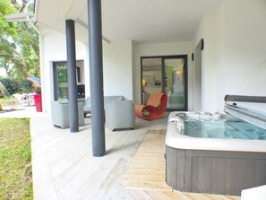 Terrace/patio - Villa les Chardonnerets Entre lac et Océan Pour 10-12 Personnes (SOORTS HOSSEGOR)