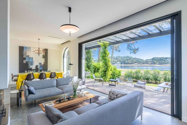 Living area - Sublime Villa Basco-landaise Avec Accès Privé au lac (SOORTS HOSSEGOR)