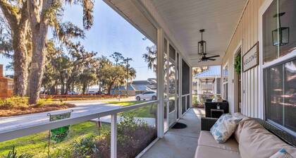 Coastal Retreat by Golf & Water; Screened Porch
