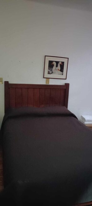 Laptop workspace, free WiFi, bed sheets - Ventuarum hotel-home (Valle de Bravo)