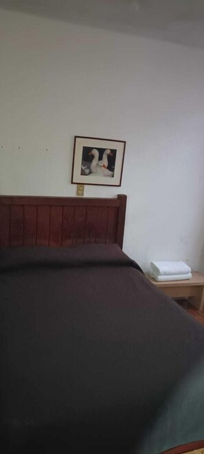 Laptop workspace, free WiFi, bed sheets - Ventuarum hotel-home (Valle de Bravo)