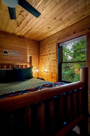 3 bedrooms, iron/ironing board, travel cot, free WiFi