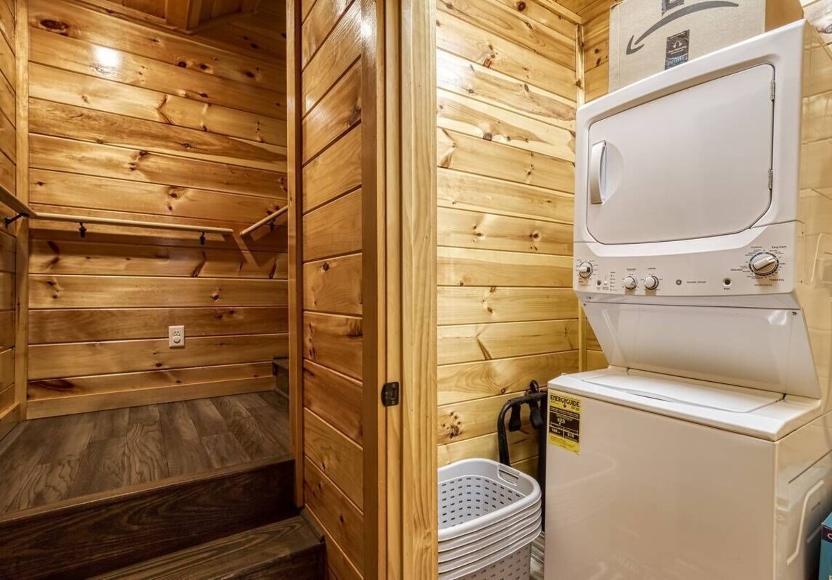 Photo 70 of Dogs allowed:Hot Tub,Pool table, Arcade, Theater Room, Decks. Minutes to GBurg