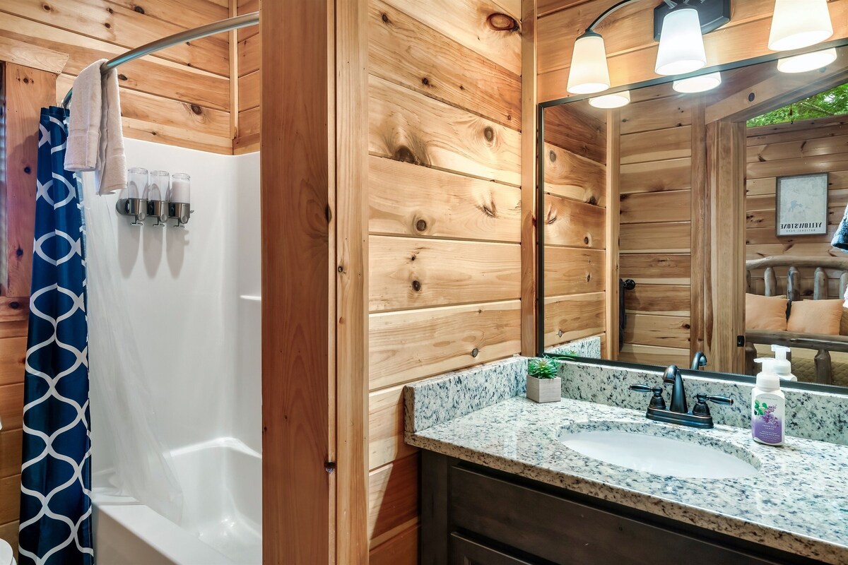 Photo 128 of Dogs allowed:Hot Tub,Pool table, Arcade, Theater Room, Decks. Minutes to GBurg
