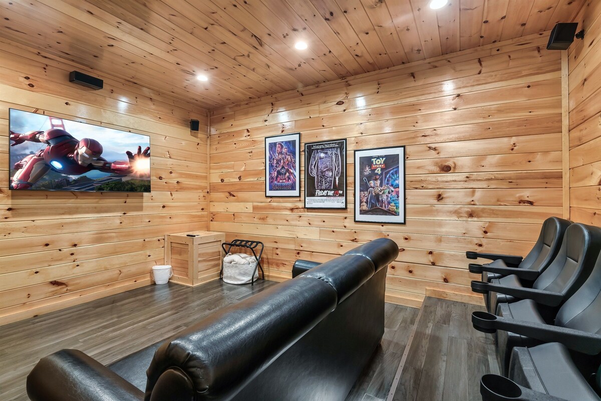 Photo 101 of Dogs allowed:Hot Tub,Pool table, Arcade, Theater Room, Decks. Minutes to GBurg