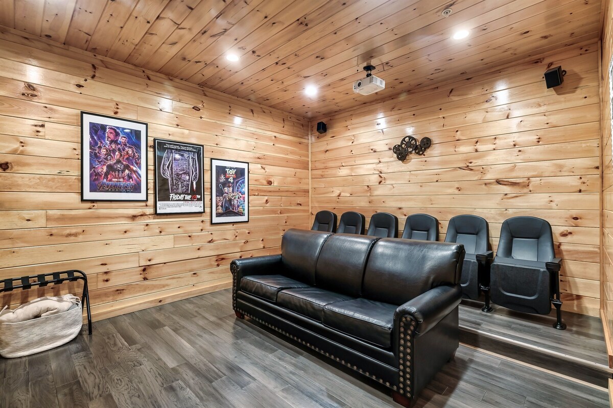 Photo 99 of Dogs allowed:Hot Tub,Pool table, Arcade, Theater Room, Decks. Minutes to GBurg