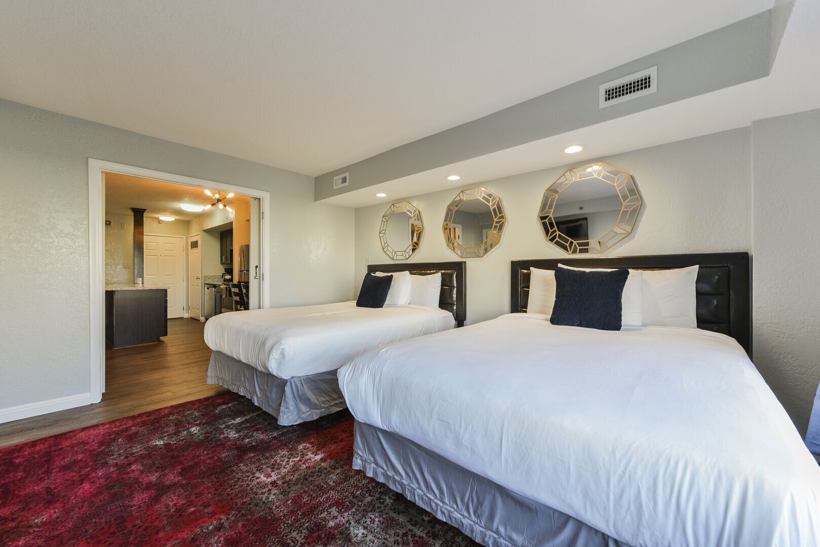 1 chambre, bureau, fer et planche à repasser, Wi-Fi gratuit