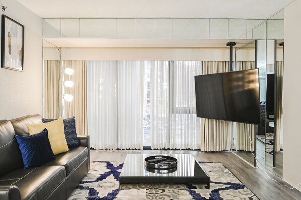 TV - SVS: Two Bedroom Center Strip at Jockey Club (Las Vegas)