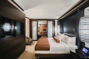 1 bedroom, desk, iron/ironing board, free WiFi - One Bedroom - City Center View at Vdara (Las Vegas)