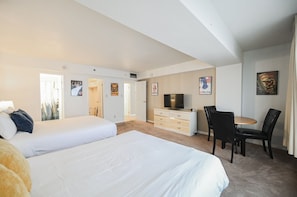 1 chambre, bureau, fer et planche à repasser, Wi-Fi gratuit