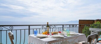 Borgio Verezzi, Villa Infinito Blu