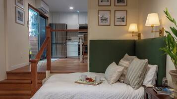 1 bedroom, desk, iron/ironing board, free WiFi