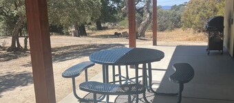Country Cowboy Hot Tub Home on 20 Acres with full Electric 8-in-1 game table