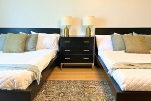 3 bedrooms, desk, iron/ironing board, free WiFi