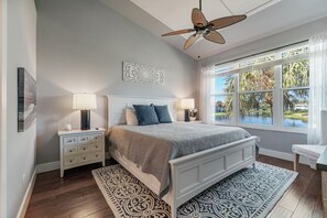 2 slaapkamers, een bureau, een strijkplank/strijkijzer, gratis wifi