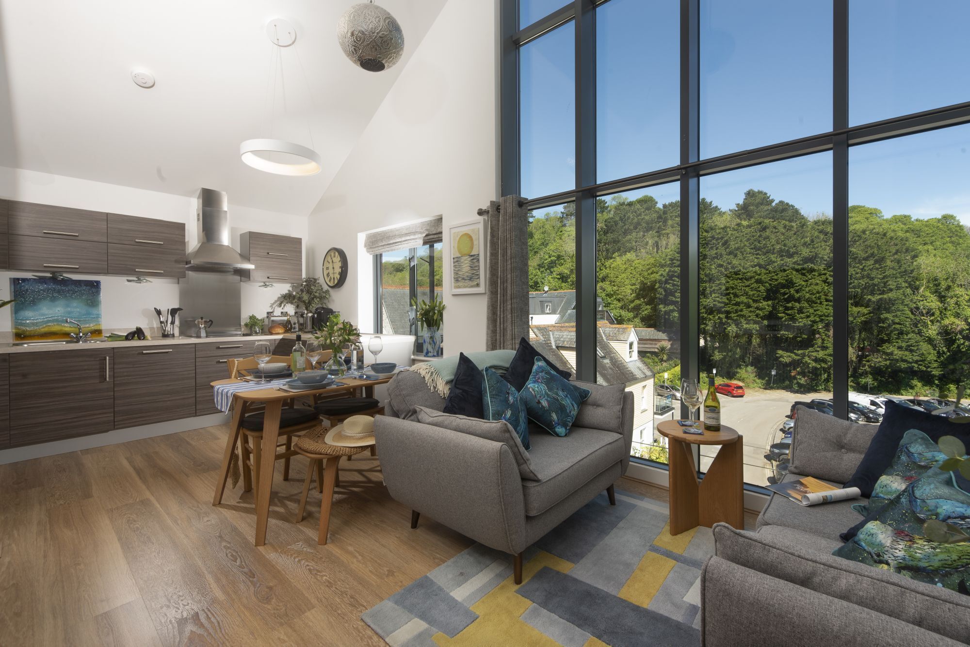 Fernseher, Stereoanlage