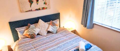 1 chambre, bureau, fer et planche à repasser, Wi-Fi gratuit