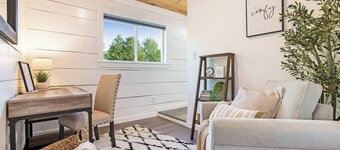 Adventure Lodge w/ PICKLEBALL, Pool Table + More!