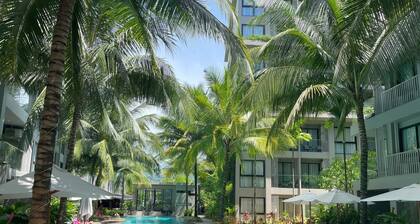 Modern BangTao apartment at Diamond Resort