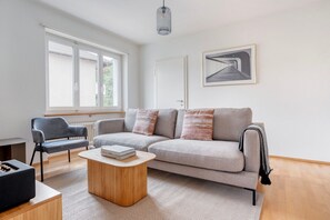 Téléviseur, chaîne audio