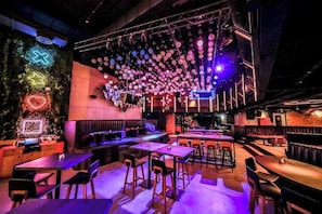 Bar (on property) - One Bedroom Apartment Near Internet City Metro (Dubai)