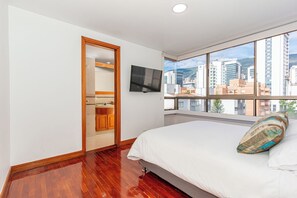 Apartment, 2 Bedrooms (801)