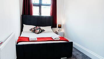 2 bedrooms, iron/ironing board, travel cot, WiFi