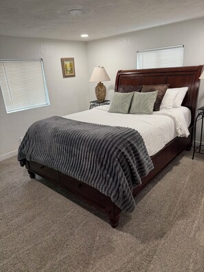 4 bedrooms, desk, travel crib, free WiFi