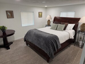 4 bedrooms, desk, travel crib, free WiFi