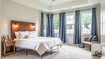 3 bedrooms, desk, iron/ironing board, travel cot