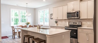 Three bedroom in United States of America, Aberdeen