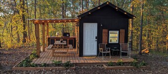Private Off-Grid Cabin on a Bluff