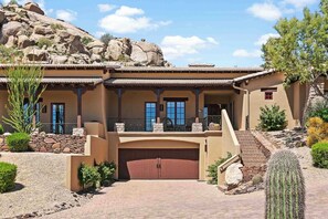 Exterior - SWSS 3BR Tranquility at The Rocks | Luxury Resort, Golf Access, Daily Breakfast & Plunge Pool (Scottsdale)