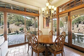 Dining - SWSS 3BR Tranquility at The Rocks | Luxury Resort, Golf Access, Daily Breakfast & Plunge Pool (Scottsdale)