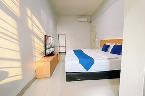 Superior Double Room | Bed sheets - Staigo at SG Premium (Medan)